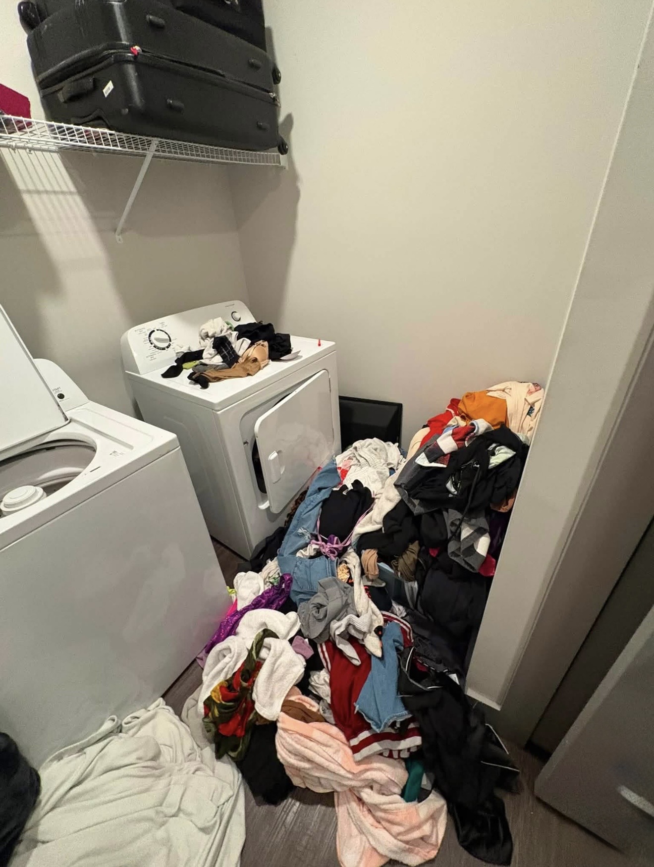 Laundry room before cleaning